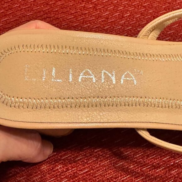 Liliana Women Size 9 Beige Tan Nude Square Toe Strappy Block Heels Sandals - Picture 8 of 10